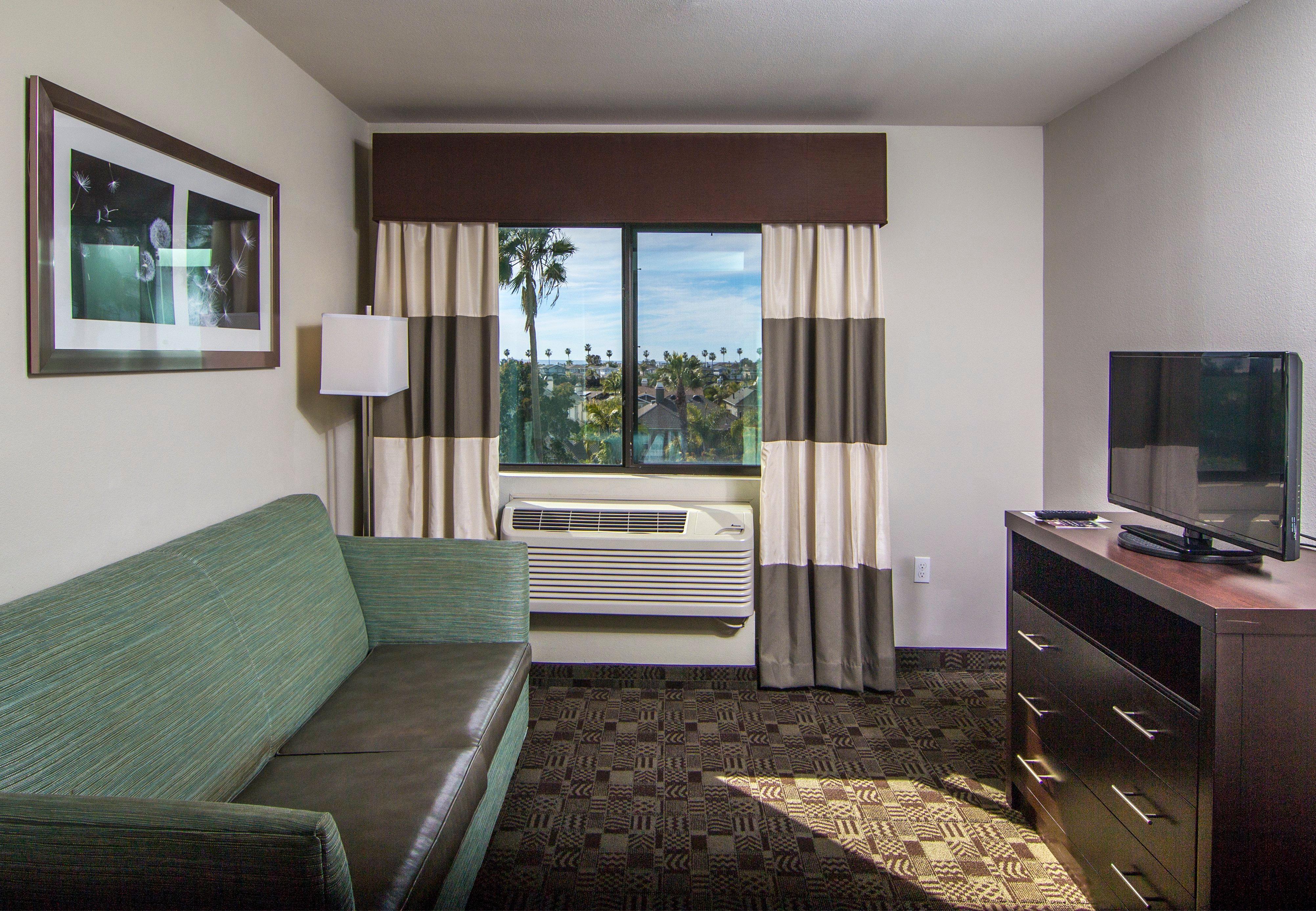 Holiday Inn Express Hotel & Suites Carlsbad Beach By Ihg Exterior foto